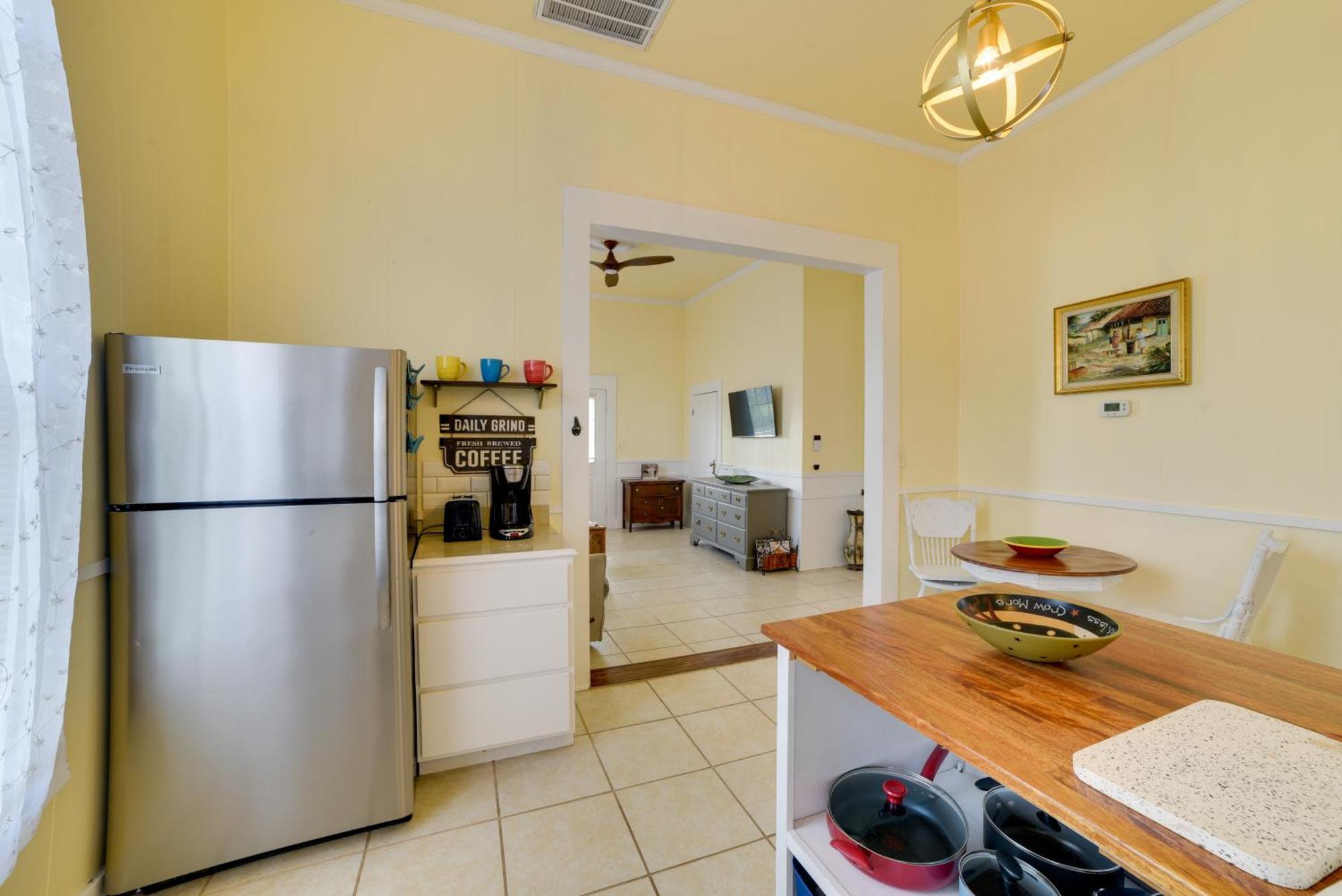Cozy Thomasville Cottage - Walk To Downtown! Exterior photo